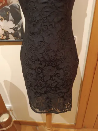 Vestido de encaje negro