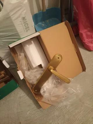 8 pares manivelas doradas clásicas