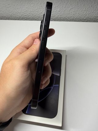 iPhone 16 Pro Space Gray