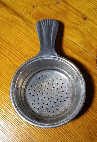 Colador Tramontina pequeño antiguo