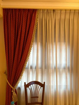 Sofá 3 plazas rojo y beige