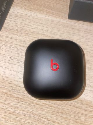 Beats Fit Pro Negros