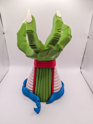 Soporte mandos / gamepads inspirado en Piccolo