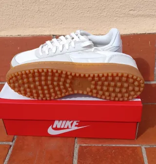 Nike Zapatillas beige