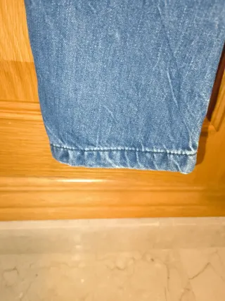 Pantalón vaquero Zara Talla 9/10
