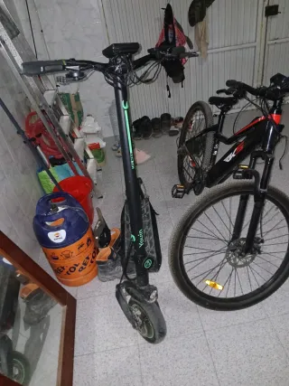 Patinete eléctrico en buen estado