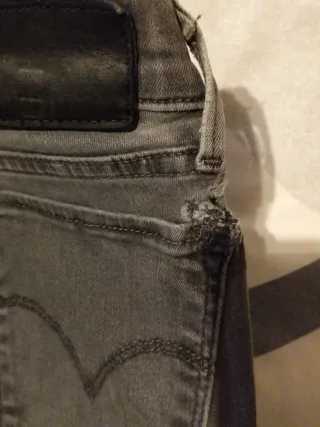 Lote 3 Pantalones Vaqueros Desgastados