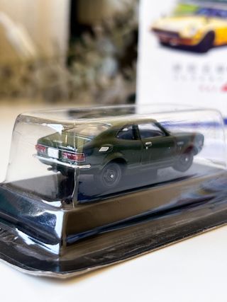 Toyota Corolla Levin TE27 '72 1/64 Konami
