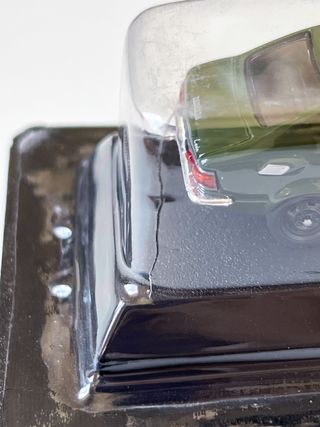 Toyota Corolla Levin TE27 '72 1/64 Konami