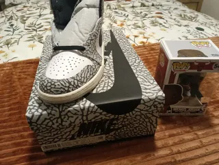 Nike Air Jordan 1 Retro High Talla 42, 5