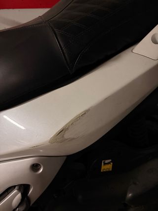 LEER BIEN. Aprilia SR Max 125. (NEGOCIABLE)