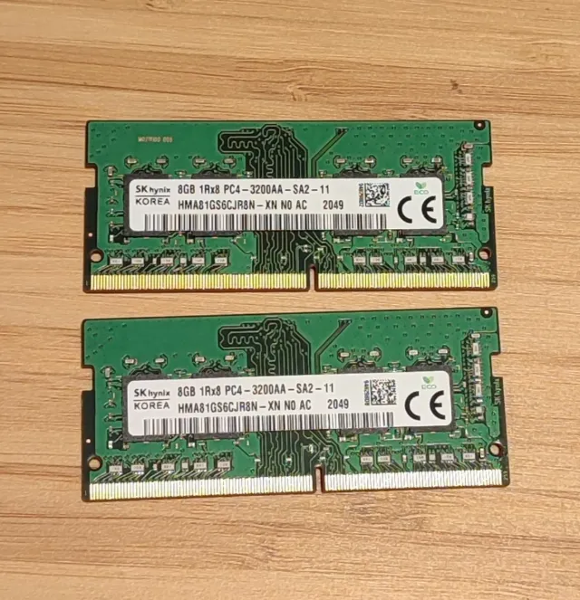 2x SK Hynix 8GB DDR4 3200MHz SODIMM (16GB)