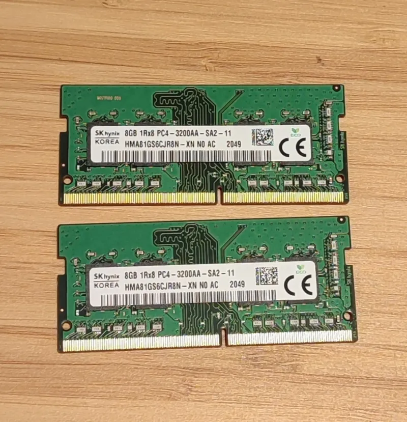 2x SK Hynix 8GB DDR4 3200MHz SODIMM (16GB)