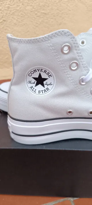 Converse plataforma grises y blancas