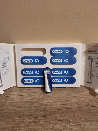 2x Cepillos Eléctricos Oral-B iO2 + 8 Cabezales