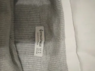 Pantalón de punto gris