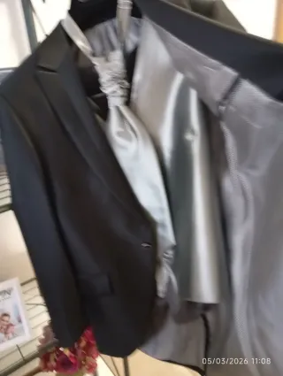 Traje de Novio/Padrino azul  marinoy Plateado