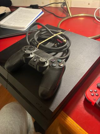 PS4 (PlayStation 4) con mando y cable Hdmi