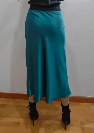 Falda midi satén Zara Talla XS Turquesa