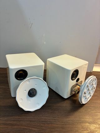 Altavoces Monitor Audio Blancos Compactos