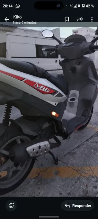 Piaggio NRG Power Scooter Gris/Rojo