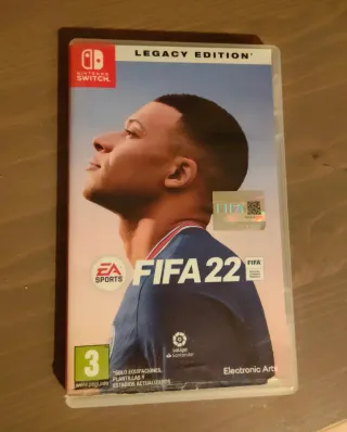 Nintendo Switch + juego fifa 22