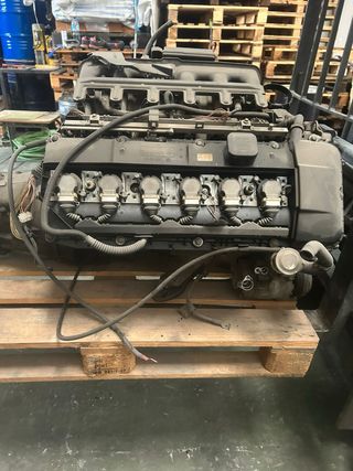 Motor BMW E46 320i NO ENVIOS  SOLO  RECOJIDA