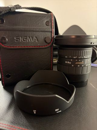 objetivo Sigma 18-50mm f/2.8-4.5 DC OS HSM