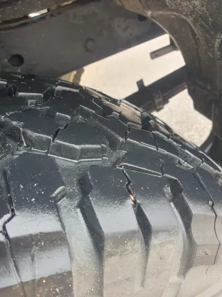 Neumáticos Comforser CF1100 285/75 R16 Solo gomas