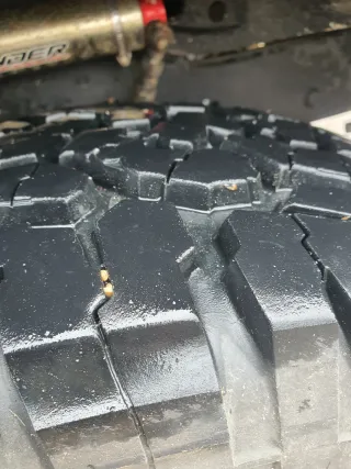 Neumáticos Comforser CF1100 285/75 R16 Solo gomas