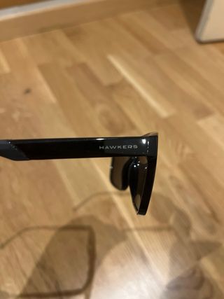 Gafas de Sol Hawkers Negras y Amarillas