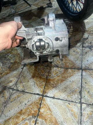 Cilindro y pistón Yamaha Aerox