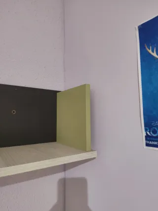 Estantería madera gris y verde