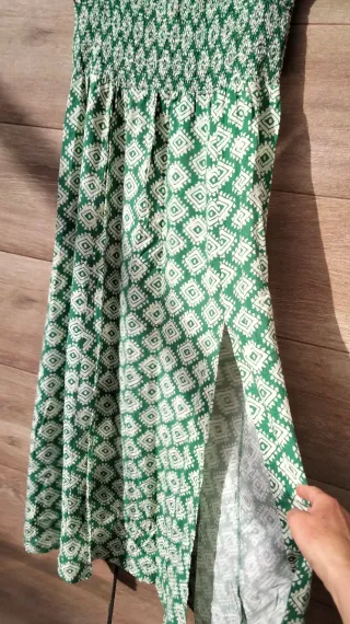 Vestido de verano verde y blanco