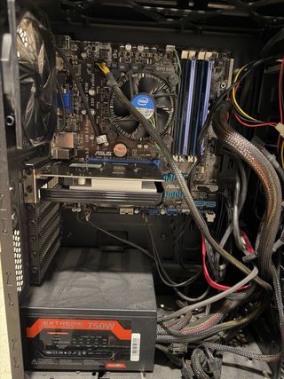 PC Intel i7 16GB RAM 1TB GForce