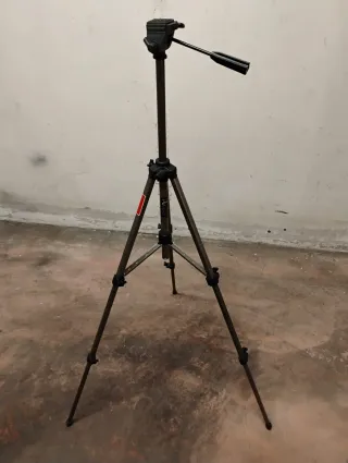 Treppiedi fotografico con custodia