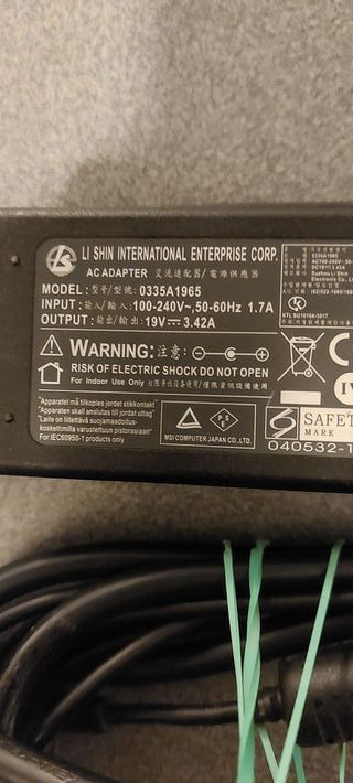 3 Adaptadores de Corriente Asian Power Devices Inc