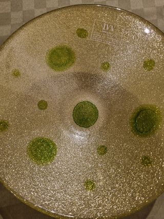 Centrotavola in vetro decorata con pois verdi