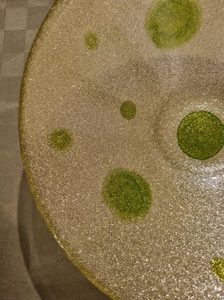 Centrotavola in vetro decorata con pois verdi