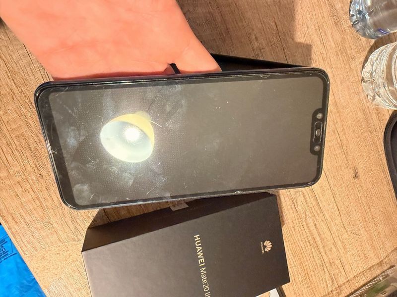 Huawei Mate 20 Lite 64GB Negro afbeelding 3
