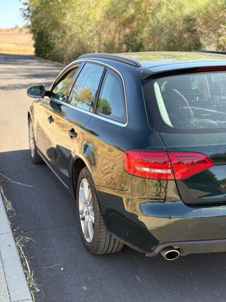 Audi A4 2.7 2010
