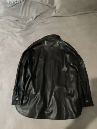 Camisa polipiel negra