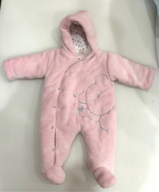 Buzo rosa con osito tony bambino Buzo beige zara