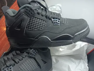 Air Jordan 4 Retro Negro Talla 40