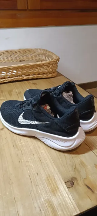 Zapatillas Nike Flex Experience Run 11 Mujer Negra
