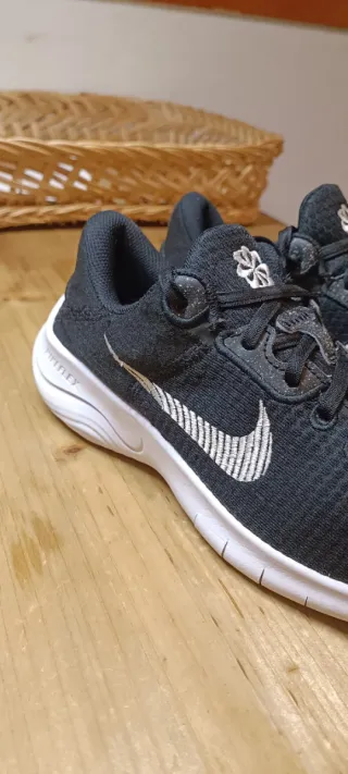 Zapatillas Nike Flex Experience Run 11 Mujer Negra