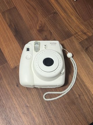 Cámara Fujifilm Instax Mini 8 Blanca
