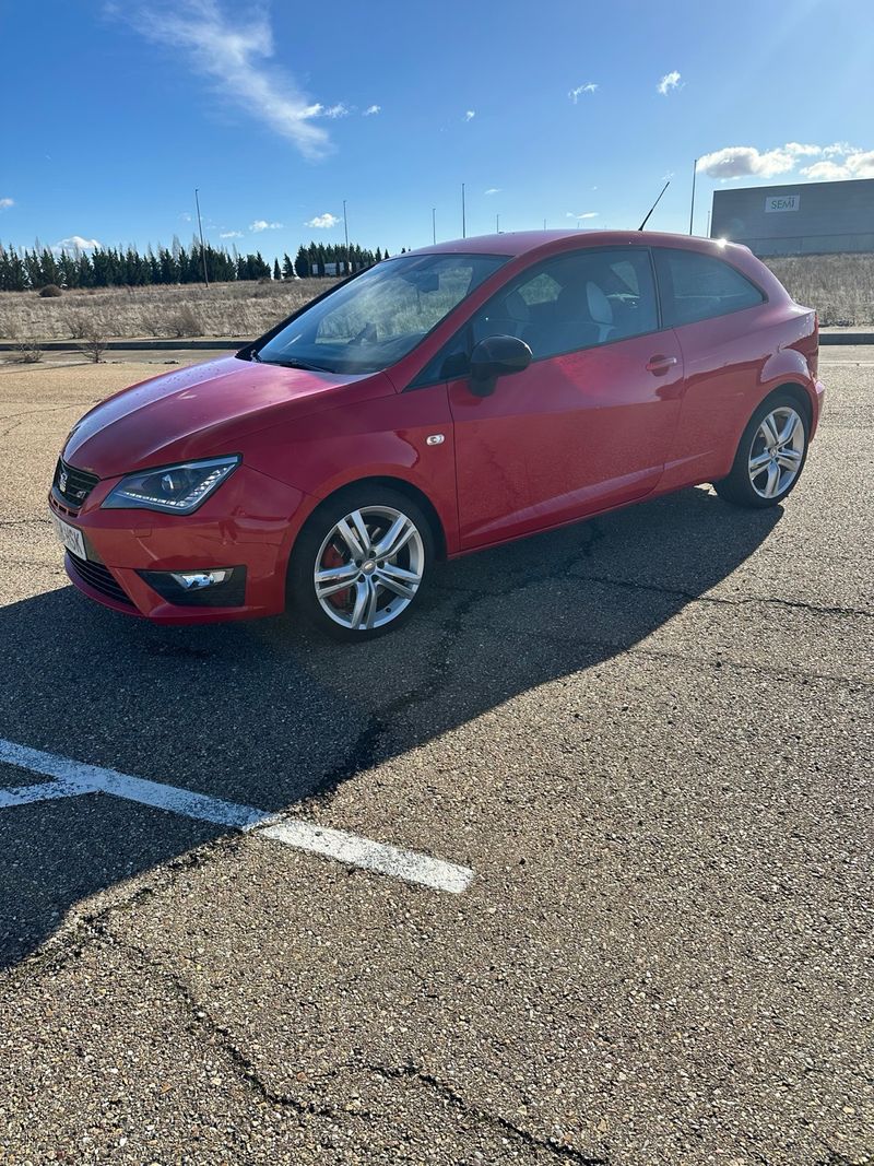 SEAT Ibiza 2013 - foto 1