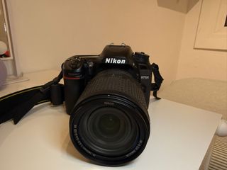 Nikon D7500 + 18-140mm VR | Cámara réflex DSLR