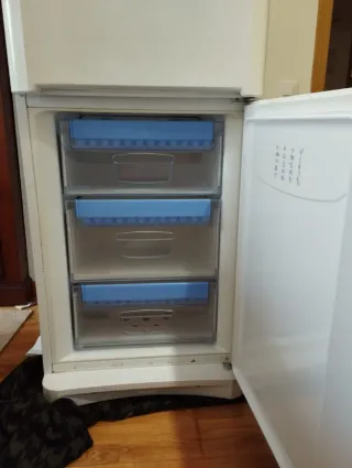 Frigorífico Indesit